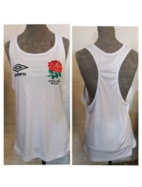 Camiseta de tirantes para running o voley playa en tejido tecnico